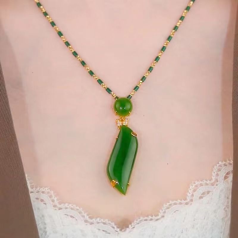 Necklaces Are Affordable Luxurious And Fashionable For Women