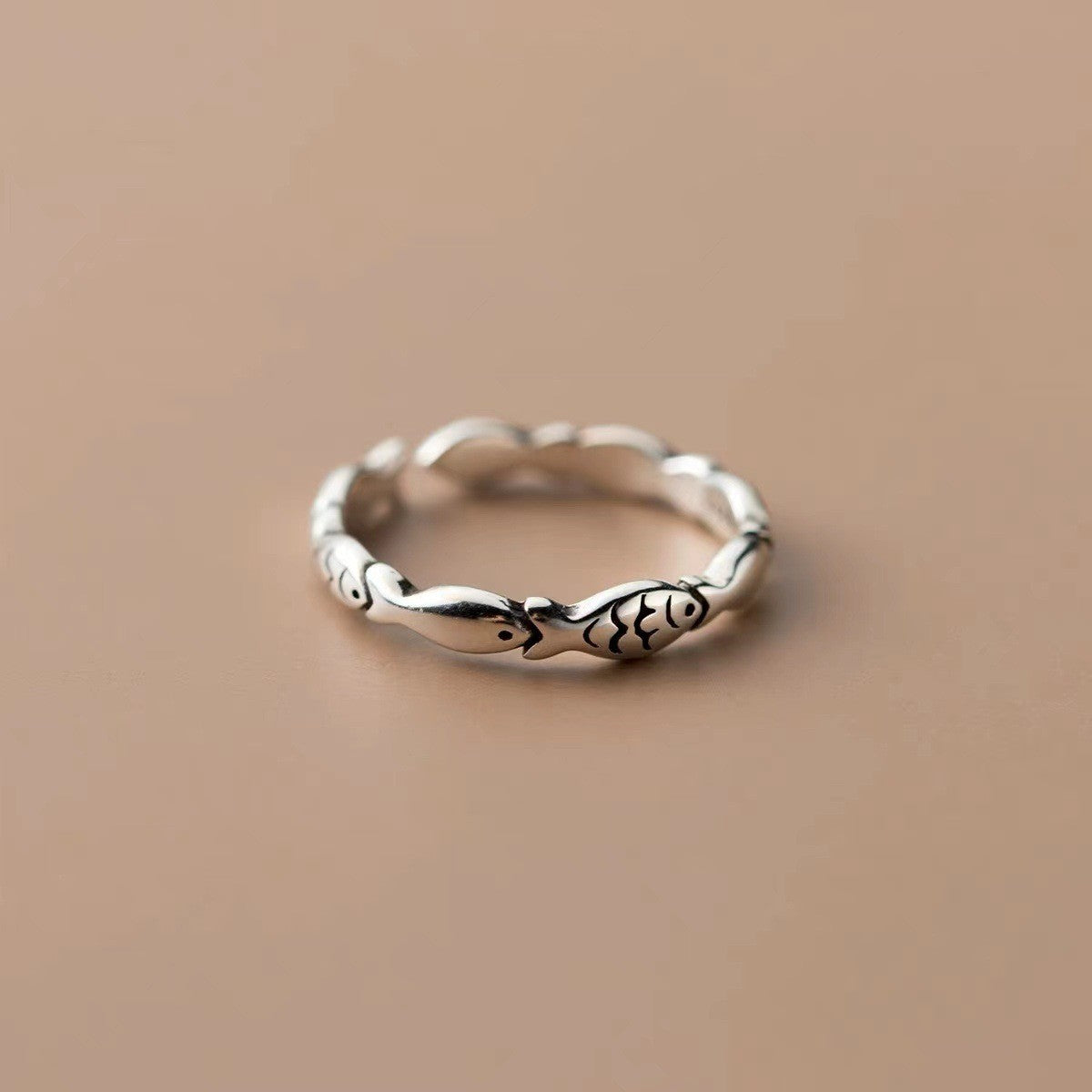 Women's Niche Design Personality Retro Year-on-year Fish Ring