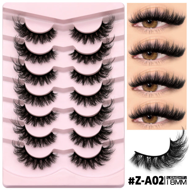 Natural False Eyelashes Without Eyeliner